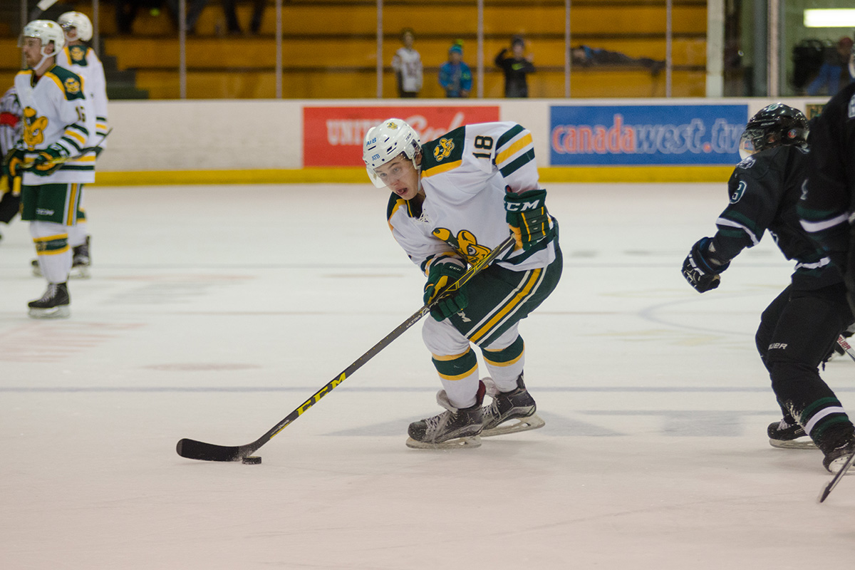 Sports-Mitch-sorensen-Golden-Bears-Home-Opener-9